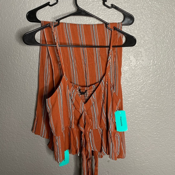 Tops - Cute top and pants set